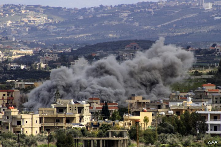 شهيدان باستهداف مسيّرة إسرائيلية مركبتين جنوبي لبنان