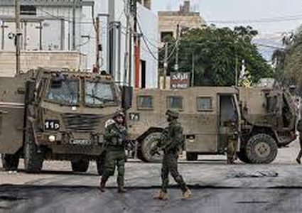 قوات الاحتلال تقتحم قرية الولجة