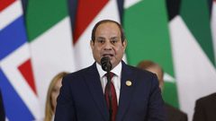 الرئيس المصري يؤكد أهمية تنفيذ جميع مراحل اتفاق وقف الحرب في غزة