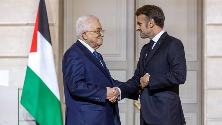 ماكرون والرئيس عباس يعلنان تشكيل لجنة لصياغة دستور دولة فلسطين