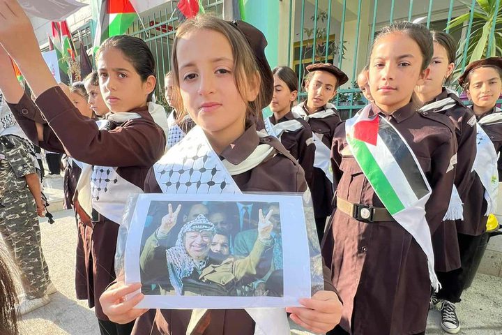 مدرسة الشهيد ياسر عرفات في جنين تُحيي الذكرى الـ21 لاستشهاد القائد "أبو عمار"