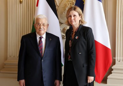 محمود عباس يبحث مع رئيسة البرلمان الفرنسي الأوضاع في فلسطين وسبل دعم حل الدولتين