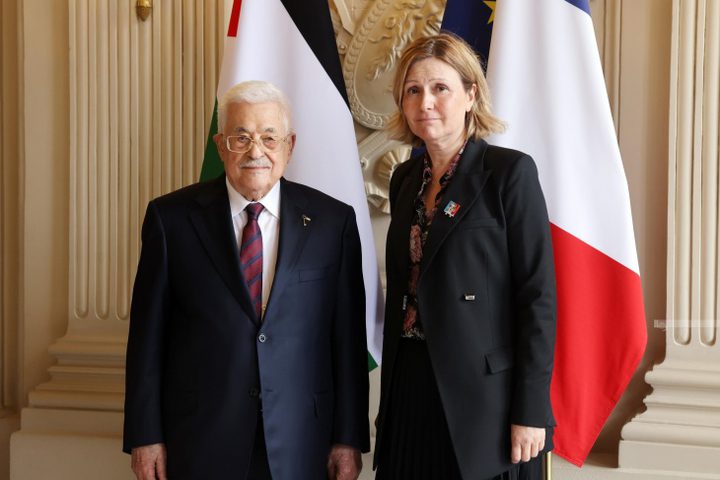 محمود عباس يبحث مع رئيسة البرلمان الفرنسي الأوضاع في فلسطين وسبل دعم حل الدولتين