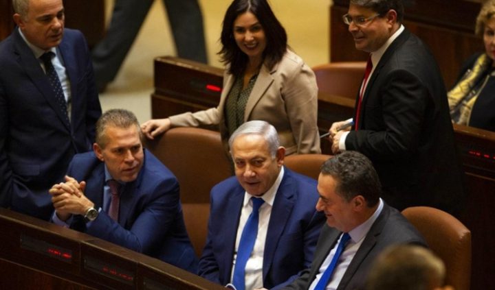 استطلاع إسرائيلي: أغلبية ترفض العفو عن رئيس الحكومة الاسرائيلية