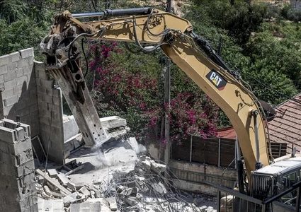 الاحتلال يهدم ويجرف متنزها في القبيبة شمال غرب القدس
