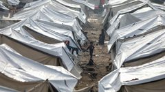 حماس: الأمطار تُغرق خيام النازحين في غزة ونطالب بتحرك دولي عاجل