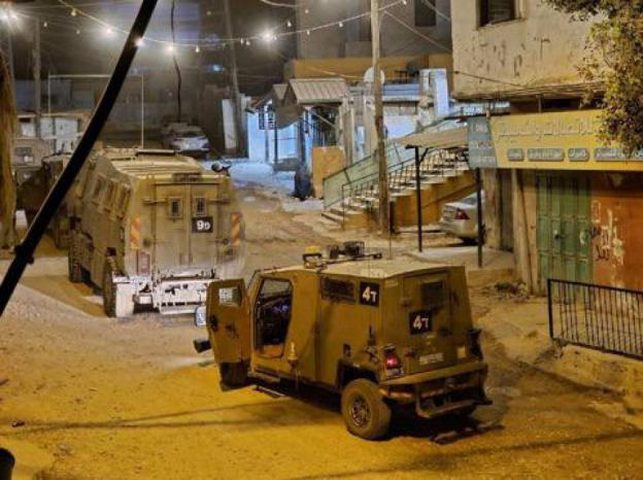 الاحتلال يعتقل شابا ويستولي على مركبته في أبو قش شمال رام الله