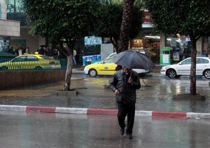 حالة الطقس: استمرار تأثير المنخفض الجوي وزخات متفرقة من الأمطار