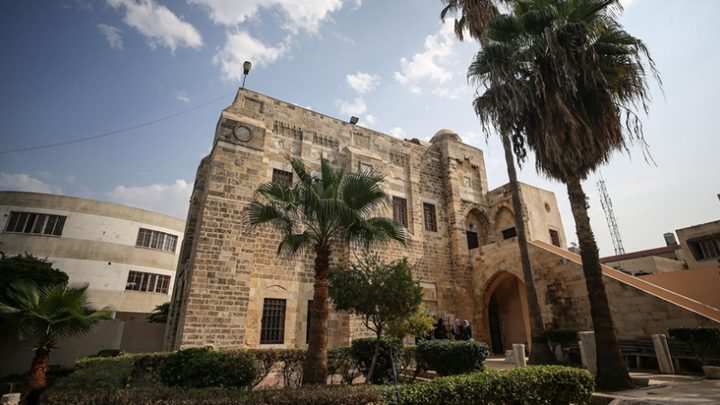 إسرائيل تسرق 17000 قطعة أثرية من متحف قصر الباشا بغزة