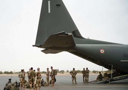 فرنسا تعلن استعدادها لإرسال 100 جندي ضمن القوة الدولية في قطاع غزة