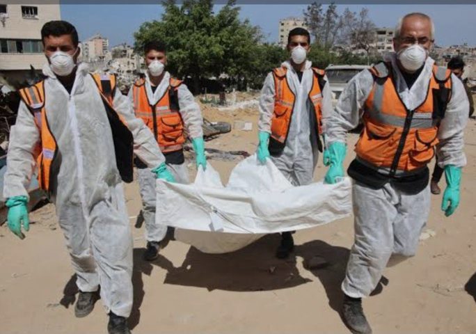 بدء المرحلة الأولى لانتشال جثامين الشهداء في مخيم المغازي السبت المقبل