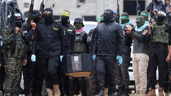 جيش الاحتلال ينشر مراسلات بين السنوار وقادة حماس حول نظام الأسد