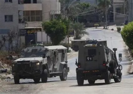 قوات الاحتلال تقتحم زعترة والشواورة شرق بيت لحم وتداهم عدة منازل