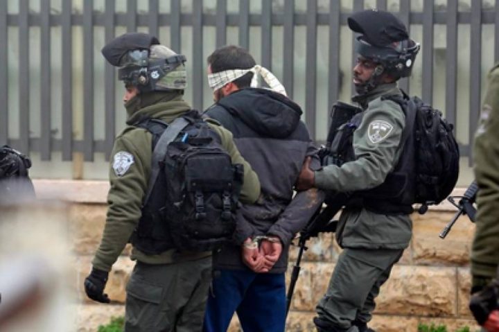 الاحتلال يعتقل مواطنا من خربة حمصة في الأغوار الشمالية