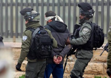 الاحتلال يعتقل مواطنا من خربة حمصة في الأغوار الشمالية