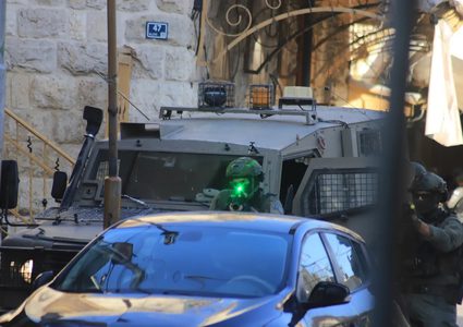 قوات الاحتلال تعتقل تسعة مواطنين من مدينة نابلس ومخيم بلاطة