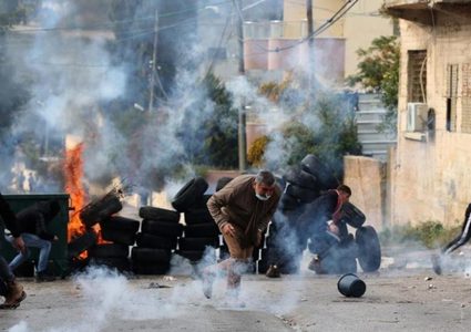 إصابتان بالضرب وأخرى بالاختناق خلال اقتحام الاحتلال زعترة شرق بيت لحم