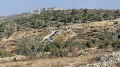 الاحتلال يغلق بوابة عطارة وينصب حاجزا عسكريا قرب النبي صالح شمال رام الله