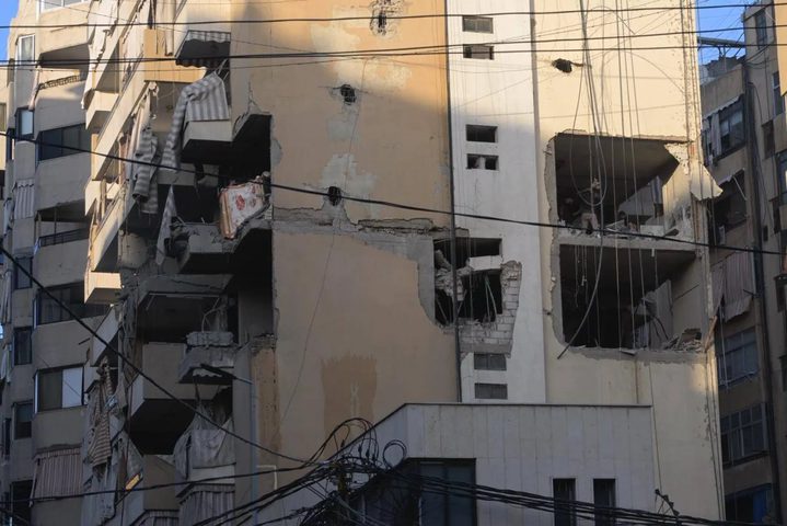 إسرائيل تستهدف "رئيس أركان حزب الله" بغارة على بيروت