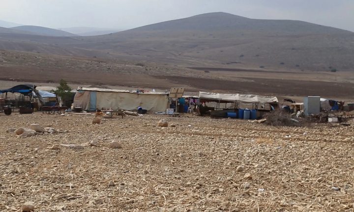 مستوطنون يشرعون ببناء بؤرة استعمارية في خربة الحديدية بالأغوار الشمالية