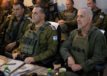 بعد اعترافه بـ"فشل جسيم": زامير يقيل عدداً من كبار الضباط ويوبّخ آخرين