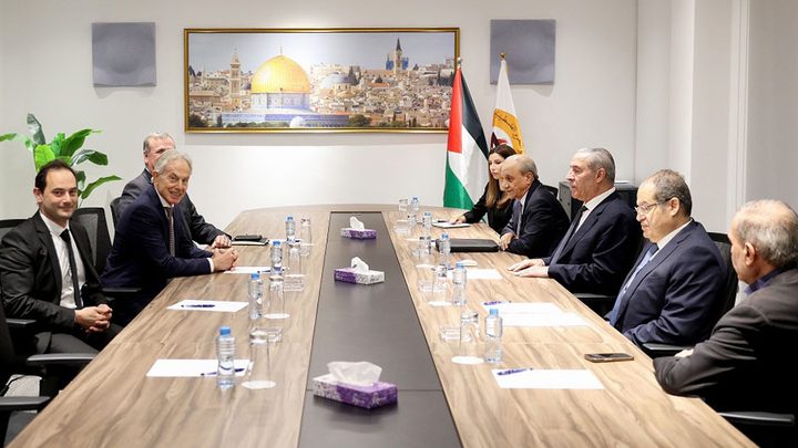 هل يعيد لقاء حسين الشيخ وبلير السلطة الفلسطينية للواجهة في إدارة غزة؟