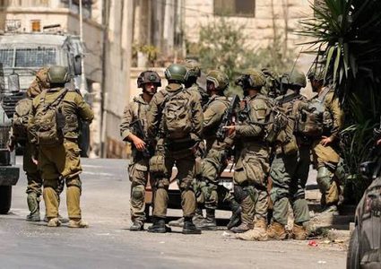 الاحتلال ينفذ حملة اعتقالات واسعة طالت 25 مواطنا في عزون شرق قلقيلية