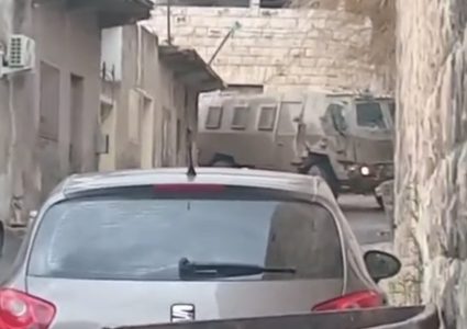 الاحتلال يحاصر منزلاً في مركة جنوب جنين ويقصفه بقذائف "إنيرجا"