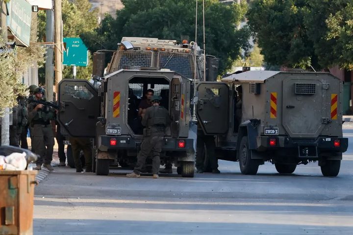 بزعم "ملاحقة المطلوبين".. الاحتلال يوسع عملياته في شمال الضفة الغربية