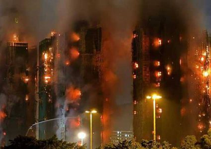 كارثة في هونغ كونغ: 83 قتيلاً وعشرات المصابين في حريق هائل اجتاح مجمعاً سكنياً