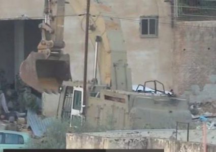 جيش الاحتلال يفرج عن 3 جنود اعدموا شابين بجنين