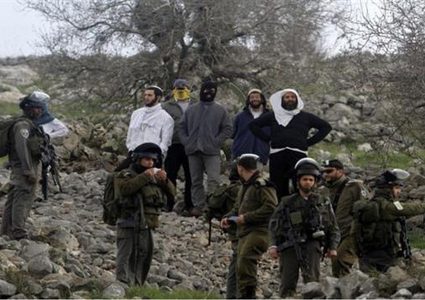 4 إصابات إحداها بالرصاص الحي في هجوم للمستوطنين قرب بيت لحم