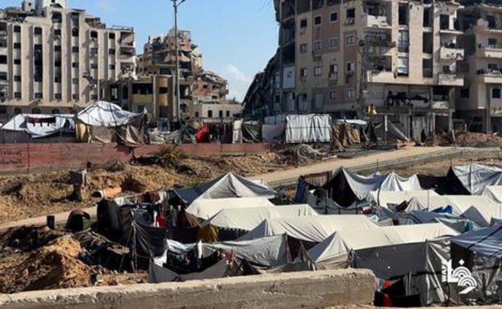 الاحتلال يعتقل مواطنا ويقتحم خيمة التضامن في مسافر يطا