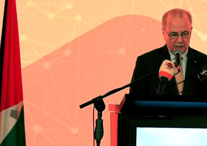 د.محمد مصطفى يطلق منصة "مواءمة فرص العمل" ويعلن رؤية وطنية شاملة لتعافي الاقتصاد