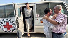 الاحتلال يفرج عن 5 أسرى من قطاع غزة