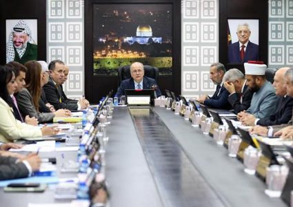 الحكومة الفلسطينية تقر إجراء انتخابات الهيئات المحلية في نيسان المقبل