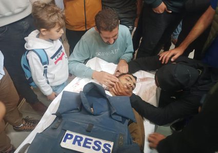 استشهاد مواطن وإصابة صحفي في خان يونس