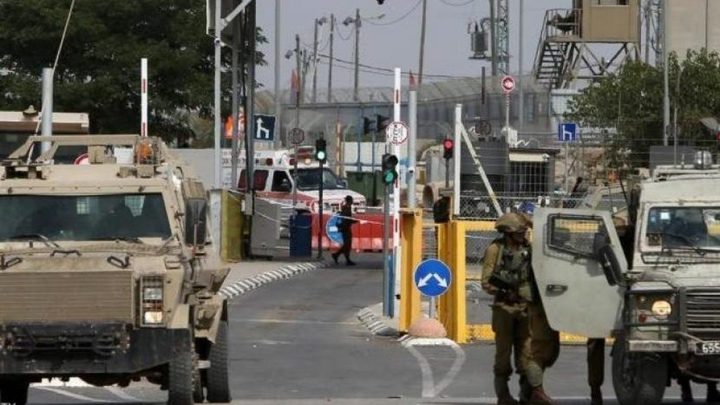 قوات الاحتلال تغلق حاجز الكونتينر شمال غرب بيت لحم