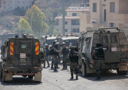 إصابة شاب بالرصاص الحي في القدم خلال اقتحام الاحتلال مدينة قلقيلية