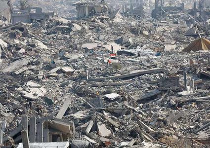 غارات جوية وراء الخط الأصفر وتفجير منازل بالشجاعية وجباليا