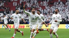 نجوم الفدائي يصنعون التاريخ: منتخبنا يؤكد احقيته بالتواجد بين الثمانية الكبار