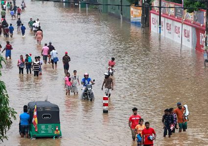 170 ألف نازح بسبب فيضانات سريلانكا