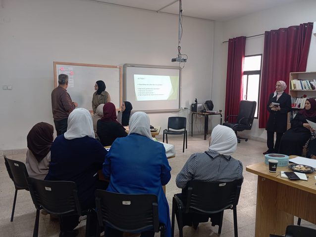 جامعة النجاح تنظم ورشة عمل لتطوير تدريس اللغة الفرنسية بالمدارس الحكومية