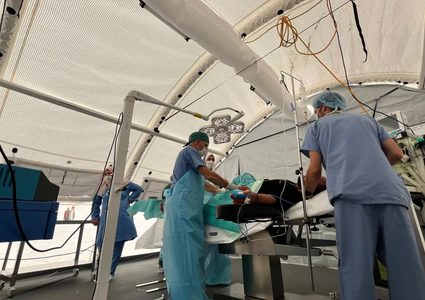 لأول مرة ... مؤسسة الجسر الفلسطيني الأميركي تُدخل 120 دعامة قلبية إلى غزة