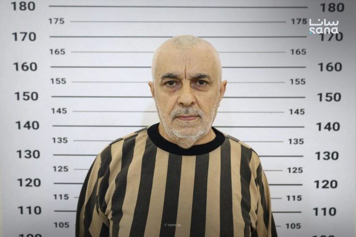 القبض على العميد الطيار فائق أيوب المتورط باستخدام البراميل المتفجرة ضد السوريين