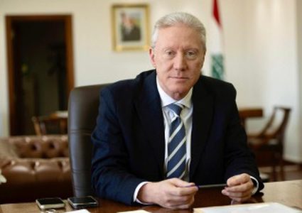 لبنان يعتذر عن زيارة إيران ويقترح لقاءً محايدًا لبحث العلاقات الثنائية