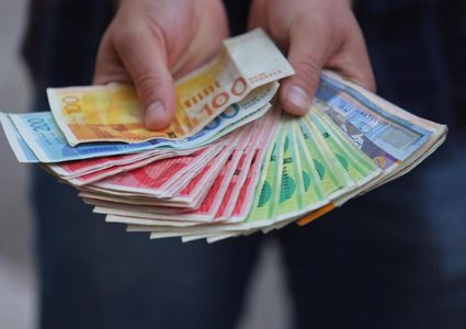 معطيات رسمية: فاتورة الأجور تبتلع 73٪ من الميزانية الفلسطينية السنوية