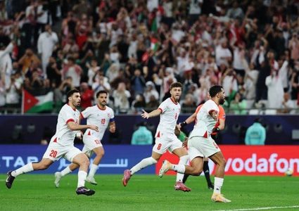 الأردن يتأهل لنصف نهائي كأس العرب 2025 بعد فوزه على العراق
