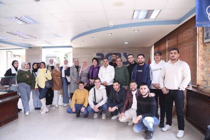 وفد التنمية المستدامة والجغرافيا يزور الجهاز المركزي للإحصاء الفلسطيني