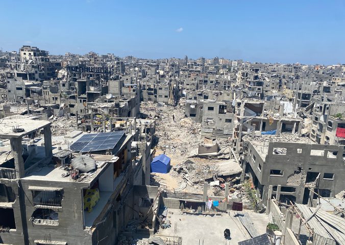 الاحتلال يقصف شرقي مخيم بجباليا وغارات جنوب قطاع غزة